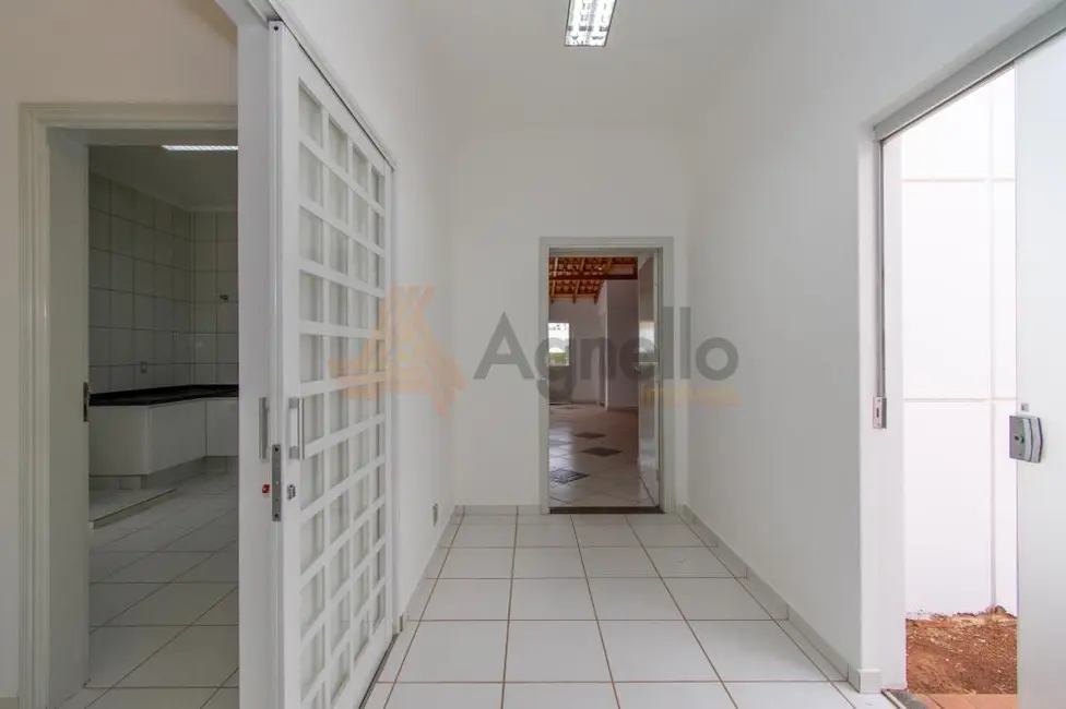 Foto 3 de Prédio Inteiro à venda, 218m2 em Parque Universitário, Franca - SP