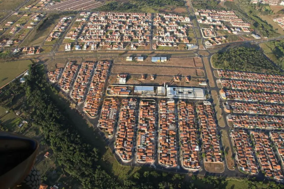 Foto 3 de Terreno / Lote à venda, 200m2 em Jardim Pulicano, Franca - SP