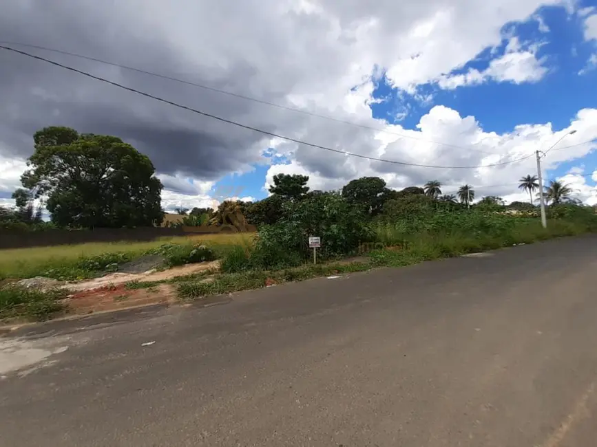 Foto 1 de Terreno / Lote à venda, 300m2 em Jardim Três Colinas, Franca - SP