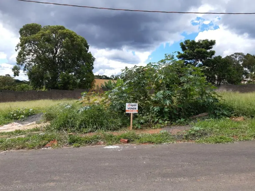 Foto 3 de Terreno / Lote à venda, 300m2 em Jardim Três Colinas, Franca - SP