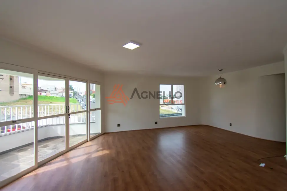 Foto 3 de Apartamento com 3 quartos à venda, 145m2 em São José, Franca - SP