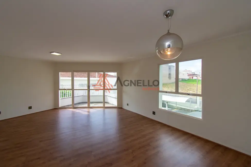 Foto 2 de Apartamento com 3 quartos à venda, 145m2 em São José, Franca - SP