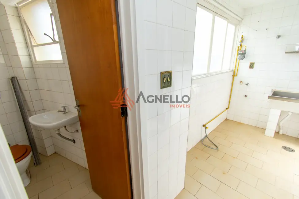 Foto 8 de Apartamento com 3 quartos à venda, 145m2 em São José, Franca - SP