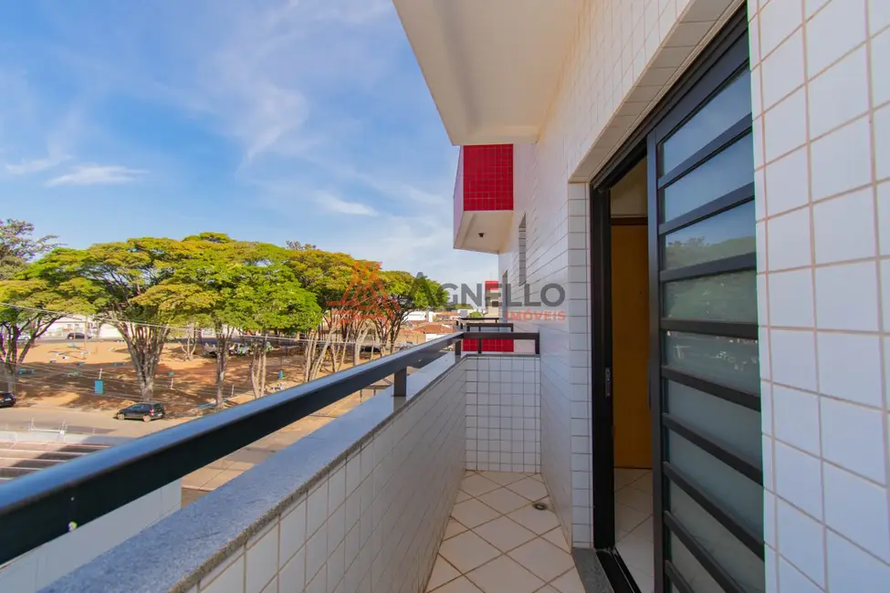Foto 3 de Apartamento com 2 quartos para alugar, 93m2 em São José, Franca - SP