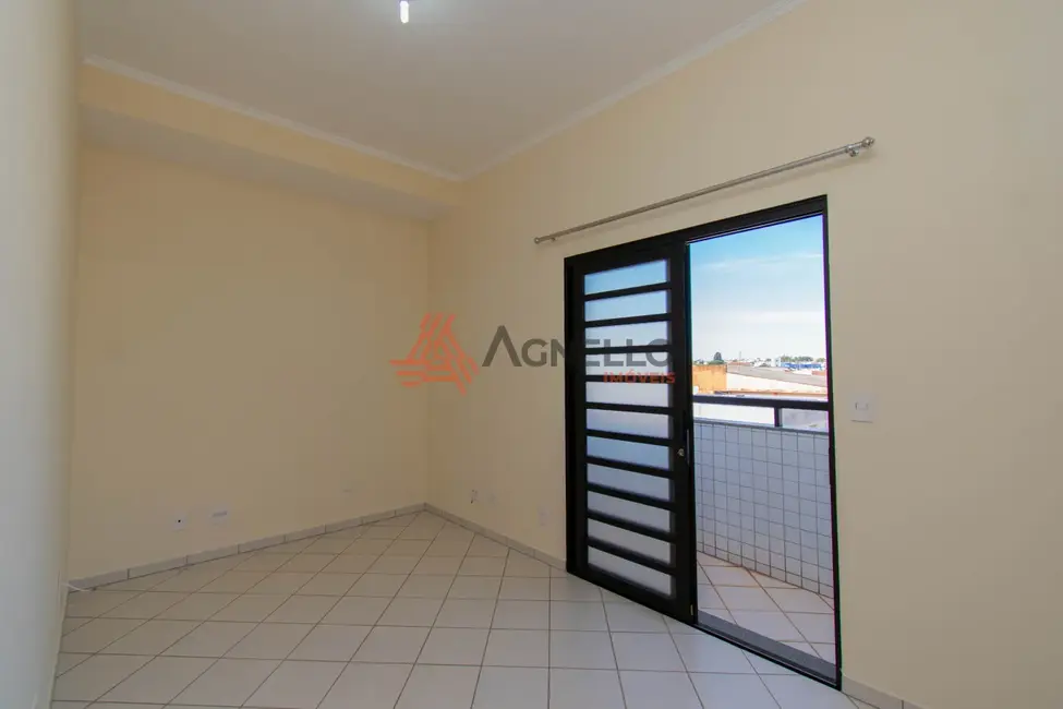 Foto 2 de Apartamento com 2 quartos para alugar, 93m2 em São José, Franca - SP