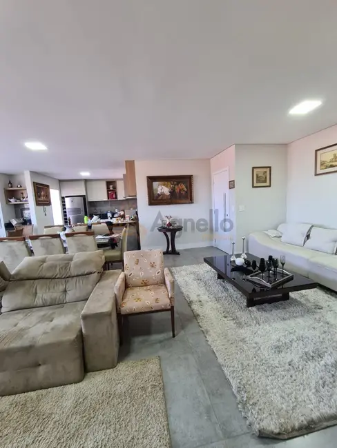 Foto 1 de Apartamento com 3 quartos à venda, 150m2 em Franca - SP