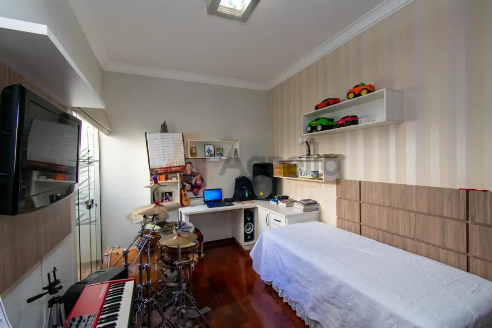 Foto 7 de Casa com 3 quartos à venda, 300m2 em Jardim Piratininga, Franca - SP