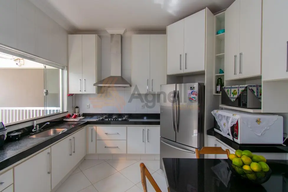 Foto 4 de Casa com 3 quartos à venda, 300m2 em Jardim Piratininga, Franca - SP