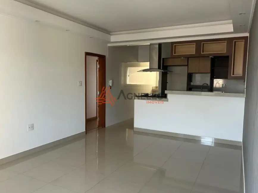 Foto 3 de Apartamento com 3 quartos à venda, 84m2 em Jardim Piratininga, Franca - SP