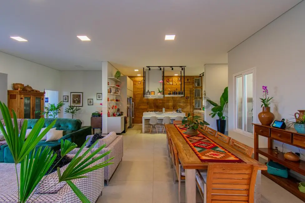 Foto 4 de Casa de Condomínio com 3 quartos à venda, 387m2 em Morada do Verde, Franca - SP