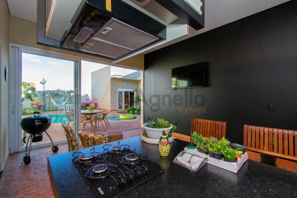 Foto 8 de Casa de Condomínio com 3 quartos à venda, 387m2 em Morada do Verde, Franca - SP