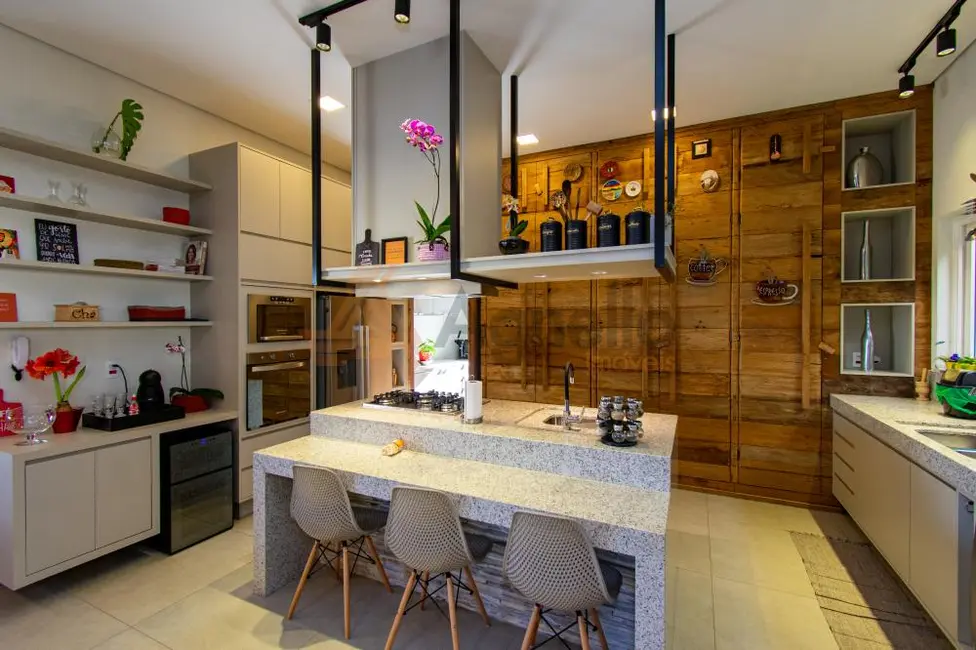 Foto 5 de Casa de Condomínio com 3 quartos à venda, 387m2 em Morada do Verde, Franca - SP