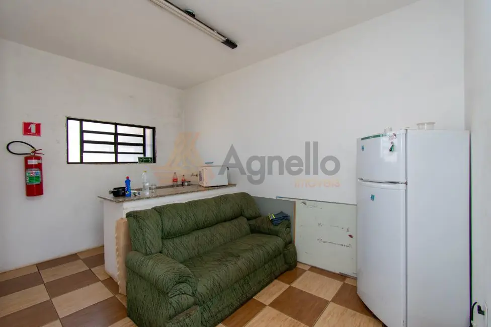 Foto 3 de Armazém / Galpão à venda, 245m2 em Residencial São Domingos, Franca - SP