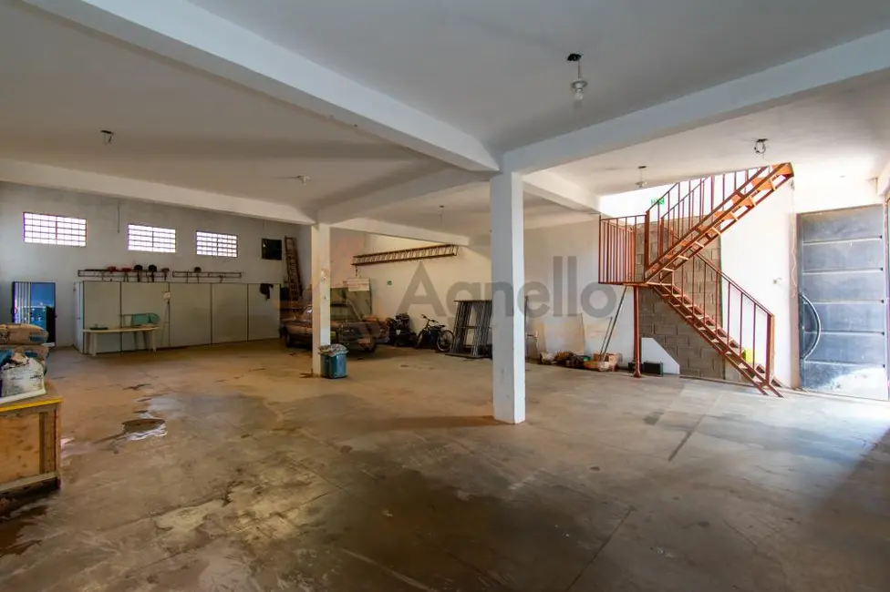 Foto 9 de Armazém / Galpão à venda, 245m2 em Residencial São Domingos, Franca - SP