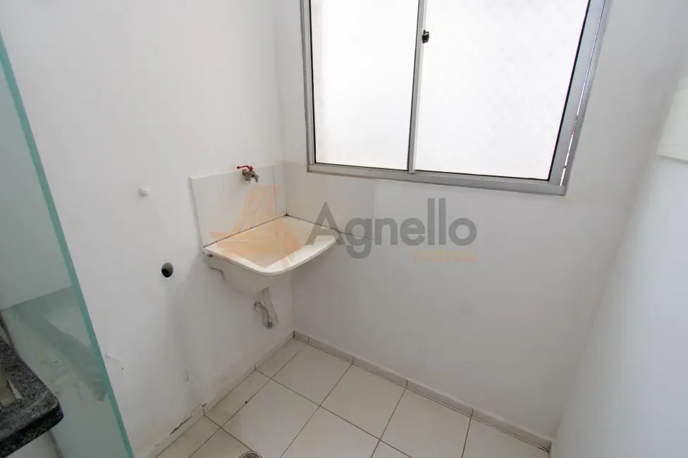 Foto 3 de Apartamento com 2 quartos para alugar, 49m2 em Vila Santa Cruz, Franca - SP