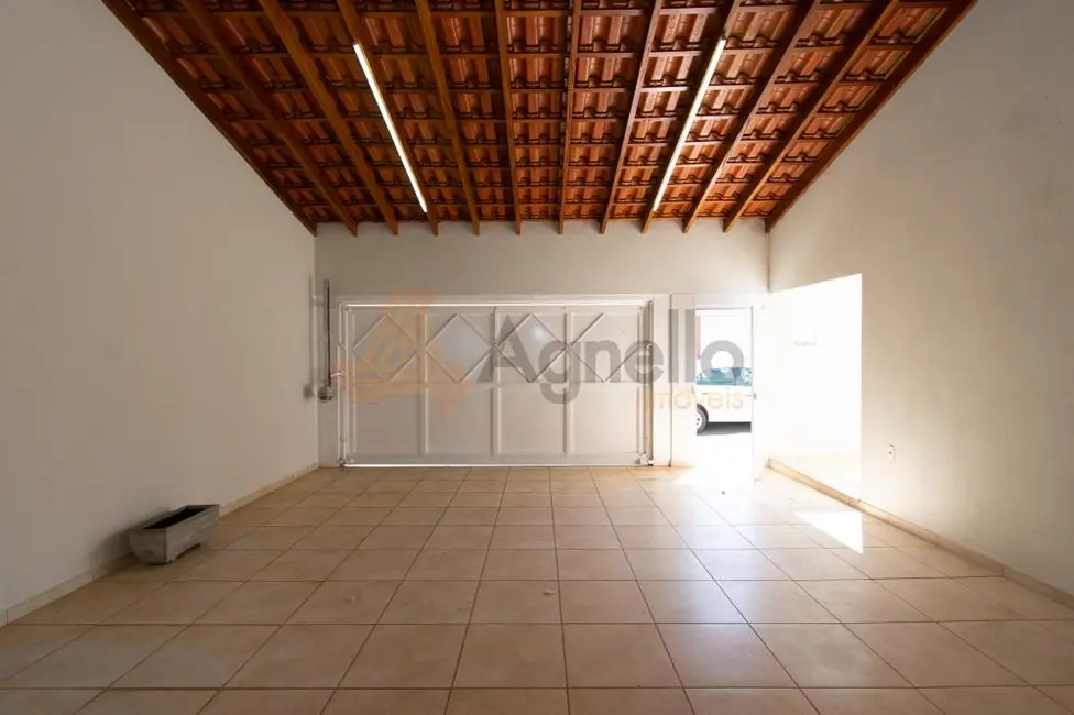 Foto 2 de Casa com 3 quartos para alugar, 159m2 em Jardim Primavera, Franca - SP