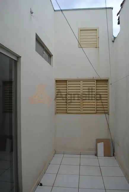 Foto 8 de Casa com 2 quartos para alugar, 79m2 em Vila Santa Terezinha, Franca - SP