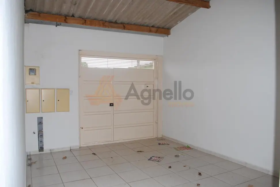 Foto 2 de Casa com 2 quartos para alugar, 79m2 em Vila Santa Terezinha, Franca - SP