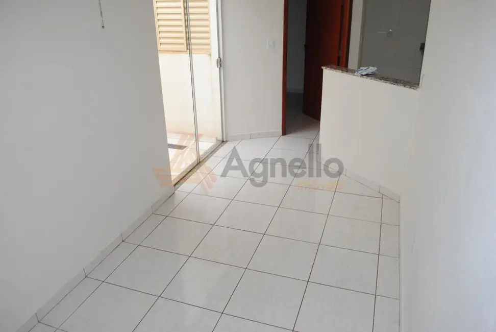 Foto 7 de Casa com 2 quartos para alugar, 79m2 em Vila Santa Terezinha, Franca - SP