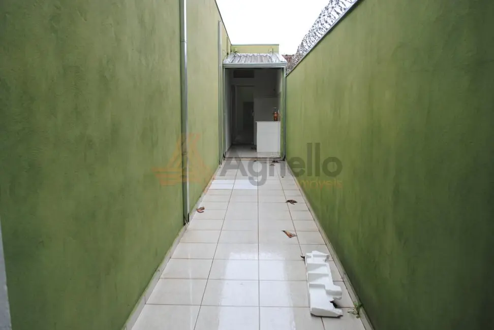 Foto 3 de Casa com 2 quartos para alugar, 79m2 em Vila Santa Terezinha, Franca - SP
