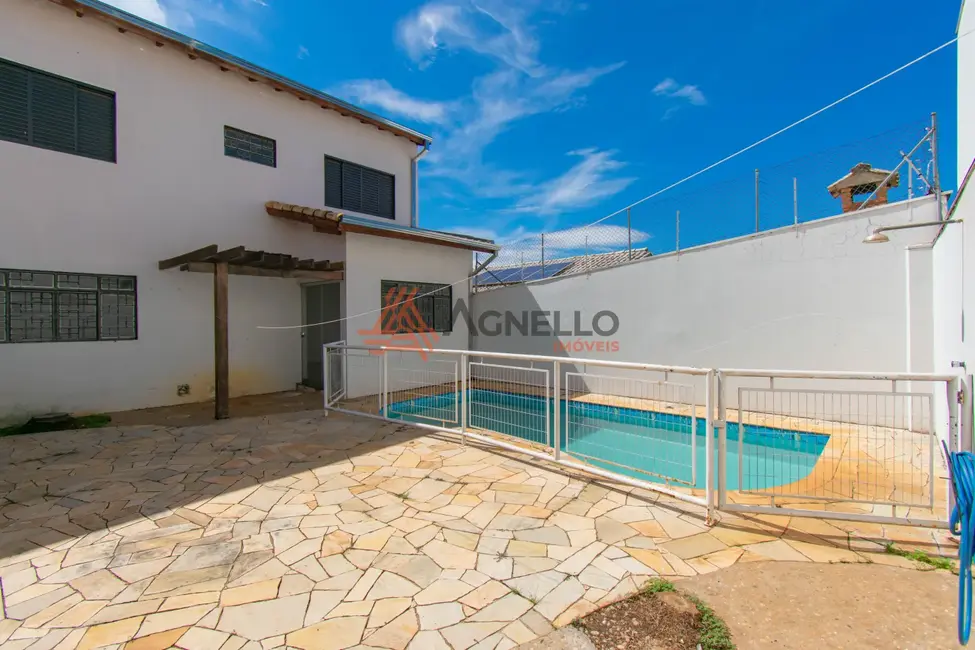 Foto 5 de Casa com 3 quartos à venda, 291m2 em São José, Franca - SP