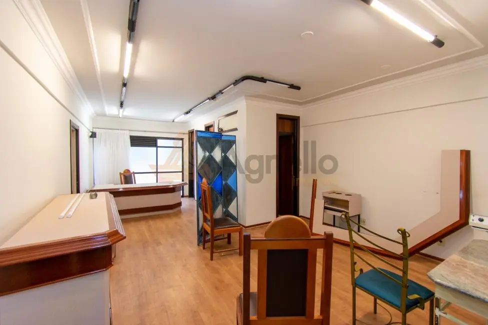 Sala Comercial à venda, 70m2 em Centro, Franca - SP - imagem 3 Foto 3 de Sala Comercial à venda, 70m2 em Centro, Franca - SP