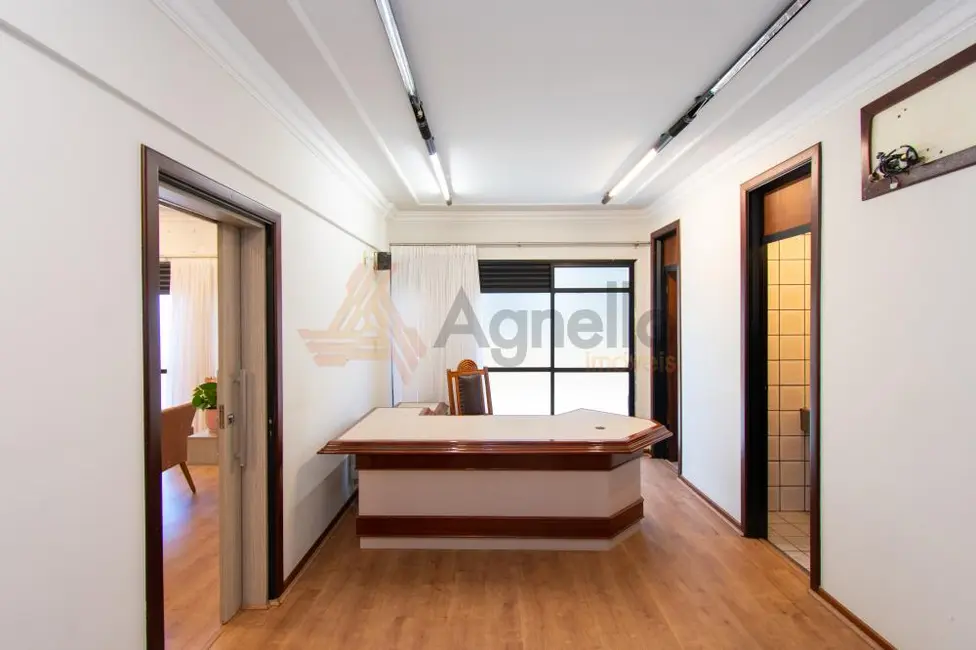 Sala Comercial à venda, 70m2 em Centro, Franca - SP - imagem 4 Foto 4 de Sala Comercial à venda, 70m2 em Centro, Franca - SP