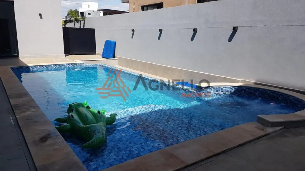 Casa de Condomínio com 7 quartos à venda, 527m2 em Rifaina - SP - imagem 1 Foto 1 de Casa de Condomínio com 7 quartos à venda, 527m2 em Rifaina - SP