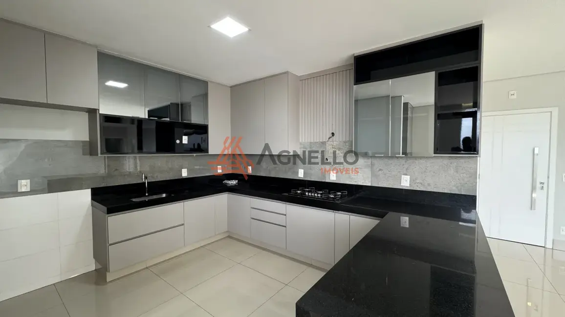 Foto 4 de Apartamento com 3 quartos à venda, 161m2 em Jardim Santana, Franca - SP