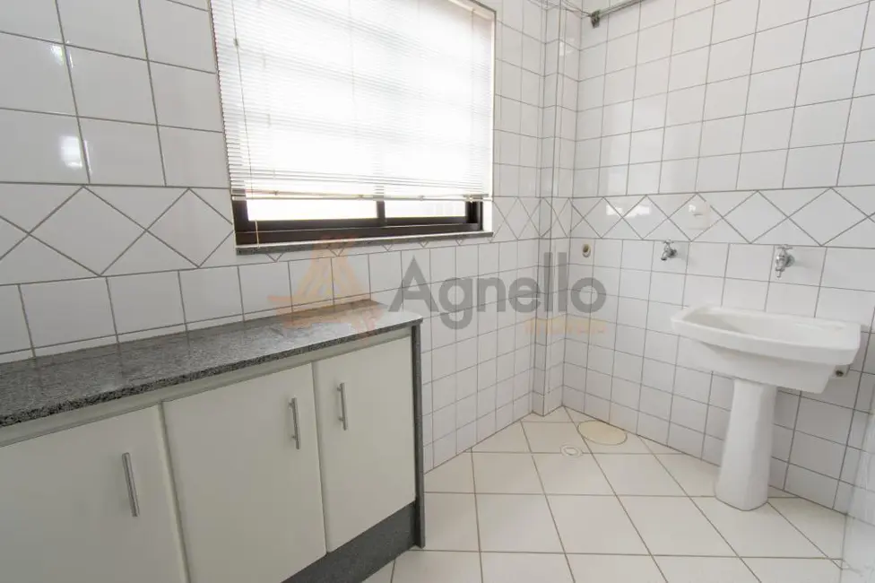 Foto 3 de Apartamento com 1 quarto para alugar, 44m2 em São José, Franca - SP