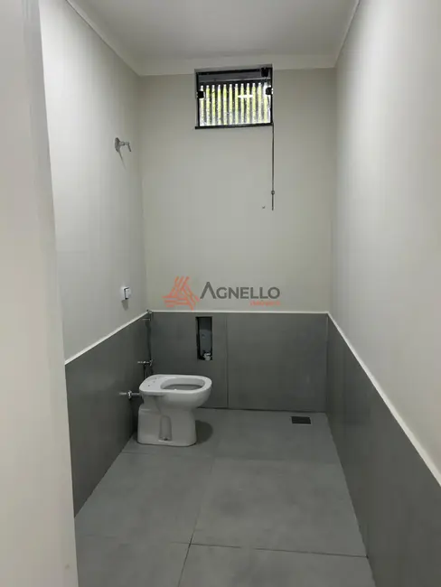 Foto 2 de Prédio Inteiro à venda, 72m2 em São José, Franca - SP