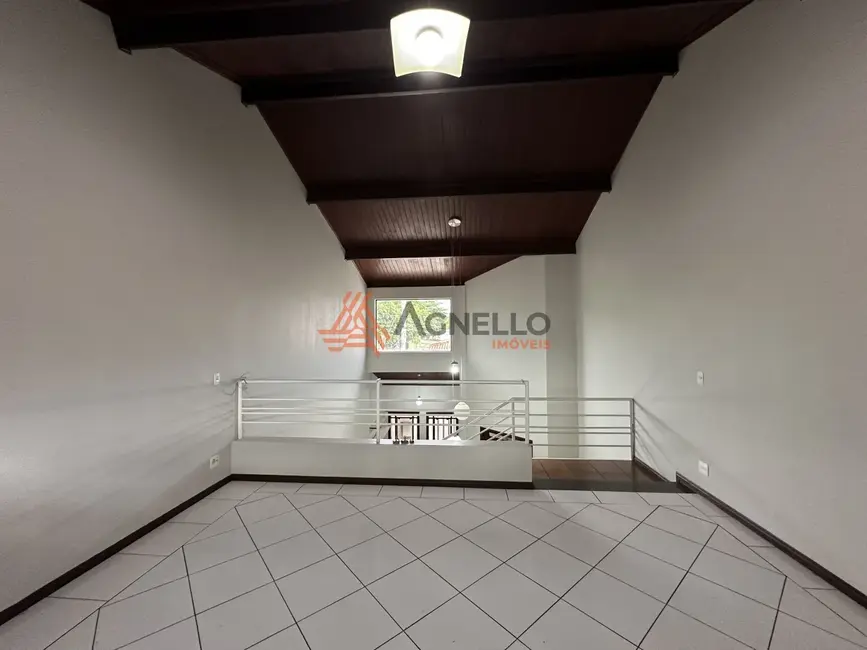 Casa com 3 quartos à venda, 244m2 em Vila Totoli, Franca - SP - imagem 4 Foto 4 de Casa com 3 quartos à venda, 244m2 em Vila Totoli, Franca - SP