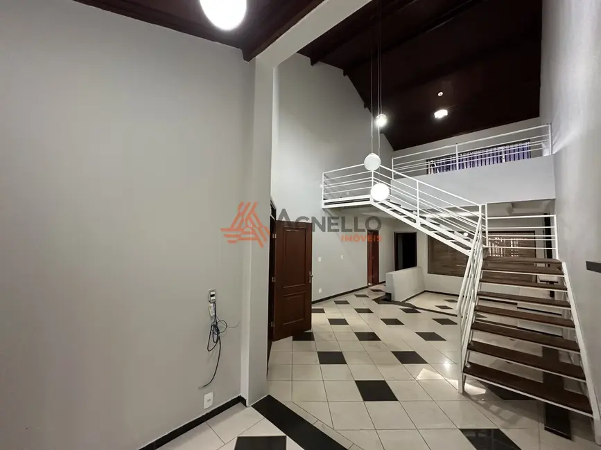 Casa com 3 quartos à venda, 244m2 em Vila Totoli, Franca - SP - imagem 2 Foto 2 de Casa com 3 quartos à venda, 244m2 em Vila Totoli, Franca - SP