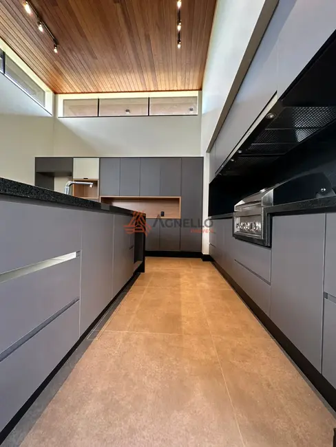 Foto 5 de Casa de Condomínio com 3 quartos à venda, 180m2 em Residencial Olivito, Franca - SP