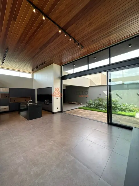 Foto 2 de Casa de Condomínio com 3 quartos à venda, 180m2 em Residencial Olivito, Franca - SP