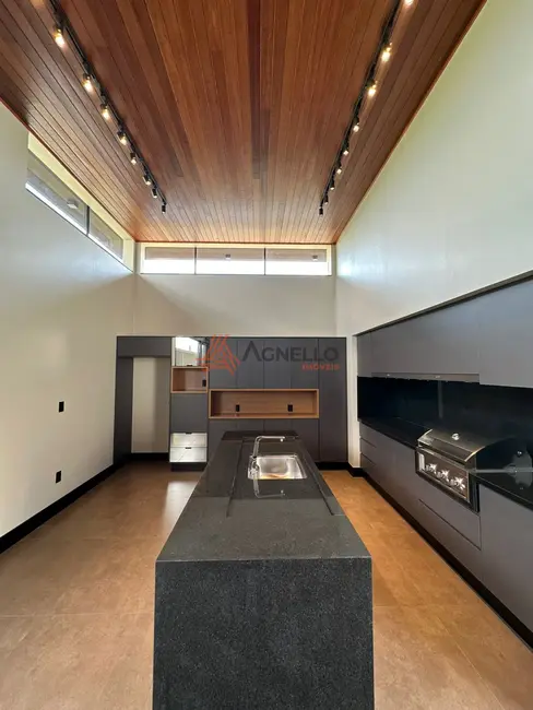 Foto 4 de Casa de Condomínio com 3 quartos à venda, 180m2 em Residencial Olivito, Franca - SP