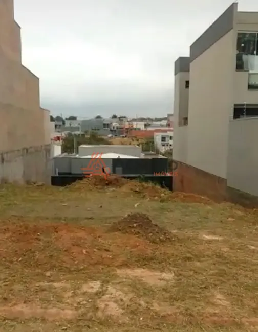 Foto 1 de Terreno / Lote à venda, 300m2 em Jardim Três Colinas, Franca - SP