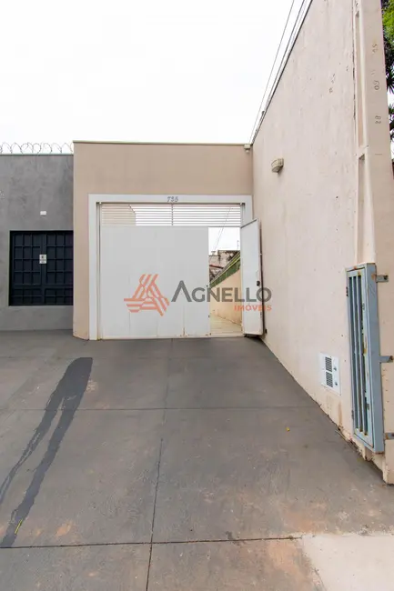 Foto 1 de Casa com 1 quarto para alugar, 64m2 em Vila Nicácio, Franca - SP