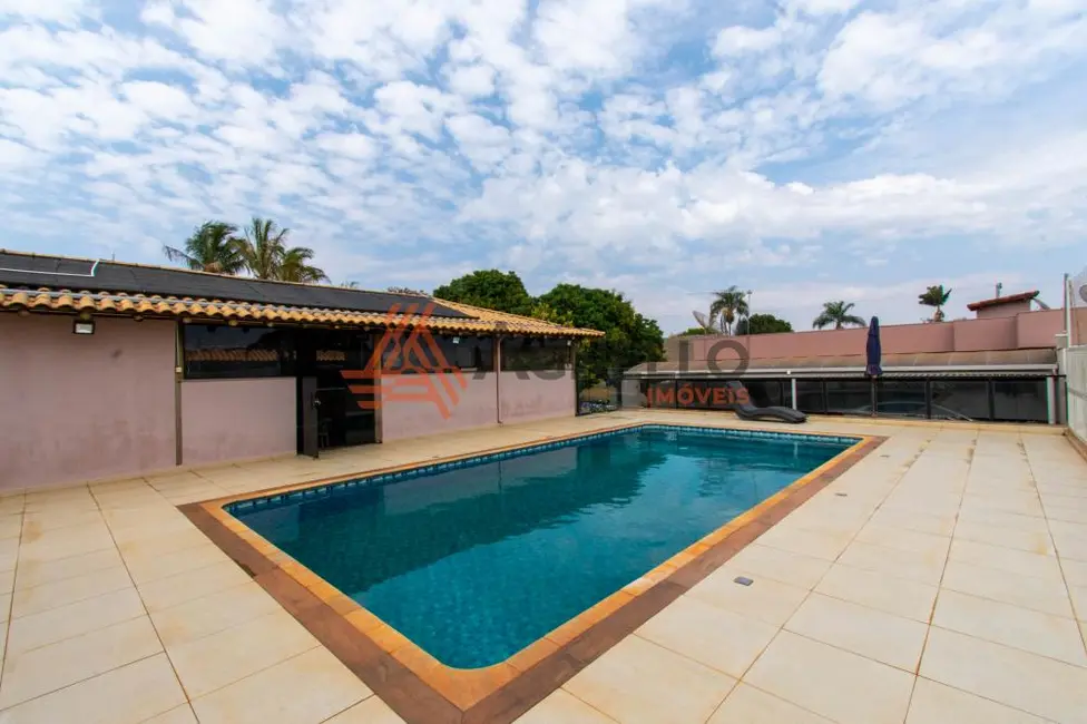 Foto 2 de Fazenda / Haras com 3 quartos à venda, 630m2 em Cristais Paulista - SP