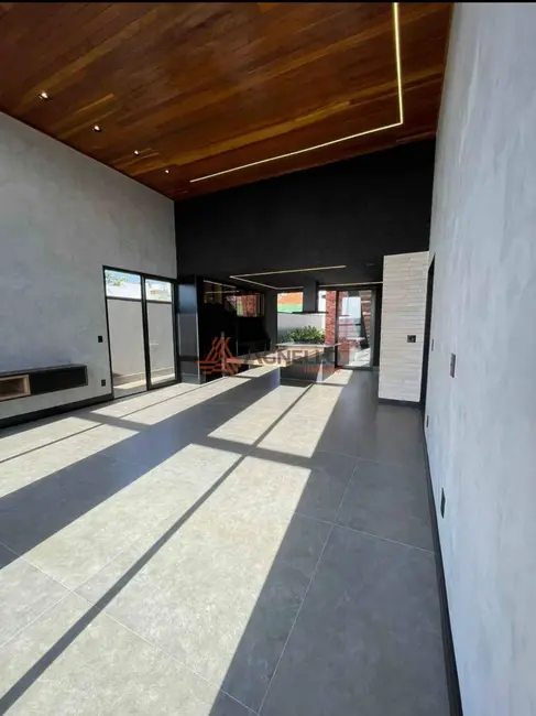 Casa de Condomínio com 3 quartos à venda, 232m2 em Franca - SP - imagem 4 Foto 4 de Casa de Condomínio com 3 quartos à venda, 232m2 em Franca - SP