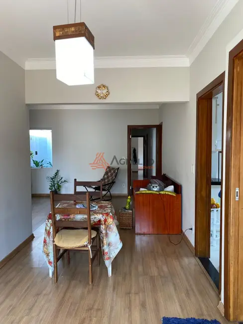 Foto 4 de Casa com 3 quartos à venda, 179m2 em Prolongamento Jardim Ângela Rosa, Franca - SP