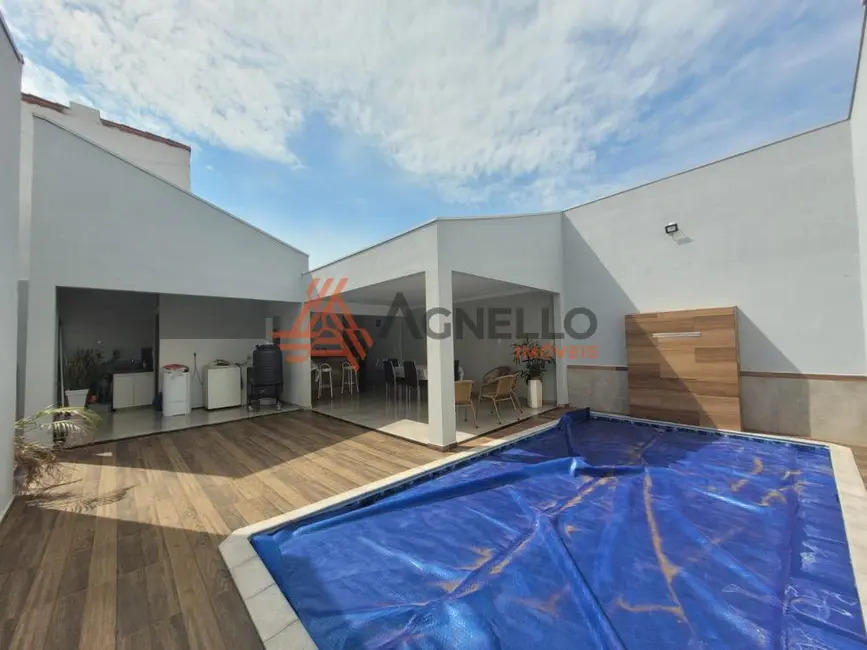 Foto 1 de Casa com 3 quartos à venda, 180m2 em Centro, Franca - SP