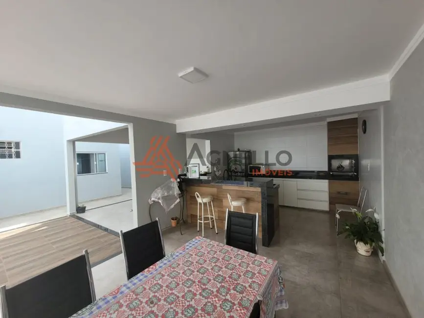 Foto 3 de Casa com 3 quartos à venda, 180m2 em Centro, Franca - SP