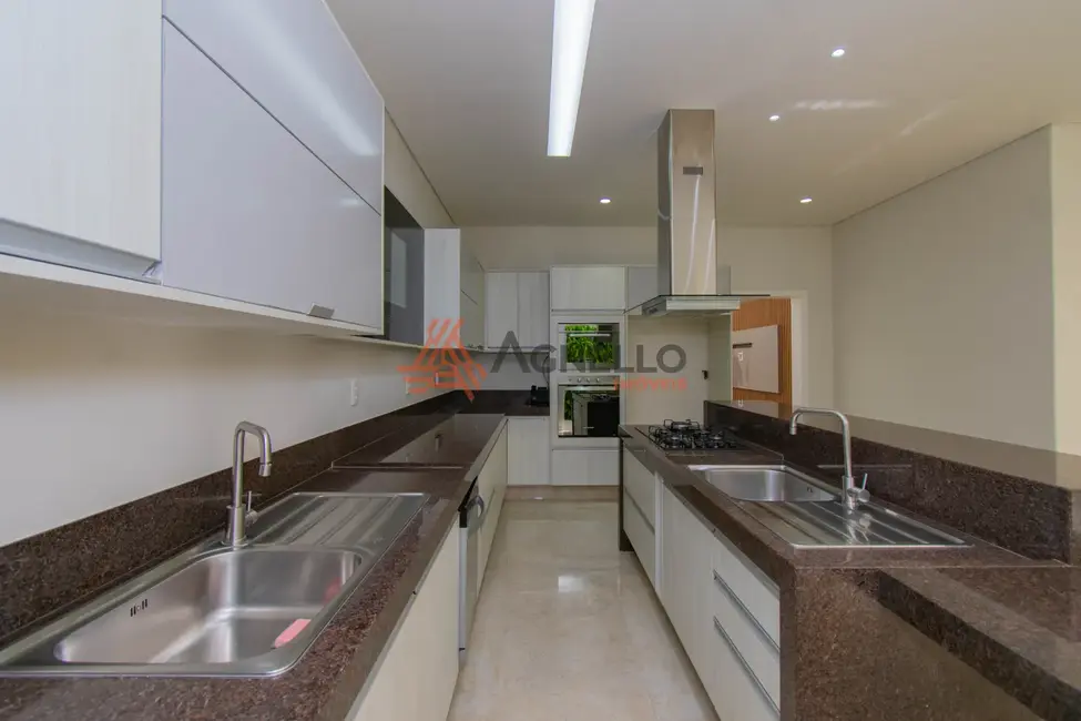 Foto 8 de Casa de Condomínio com 3 quartos à venda, 230m2 em Villa São Vicente, Franca - SP