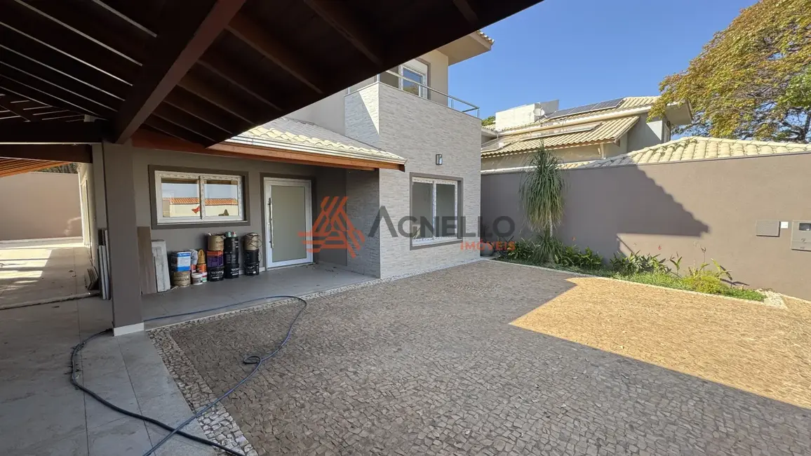 Foto 4 de Casa de Condomínio com 3 quartos à venda, 256m2 em Jardim Noêmia, Franca - SP