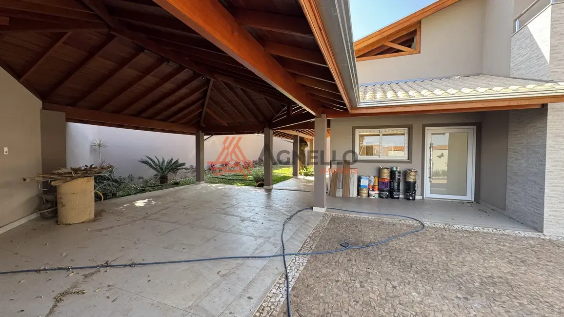 Foto 2 de Casa de Condomínio com 3 quartos à venda, 256m2 em Jardim Noêmia, Franca - SP