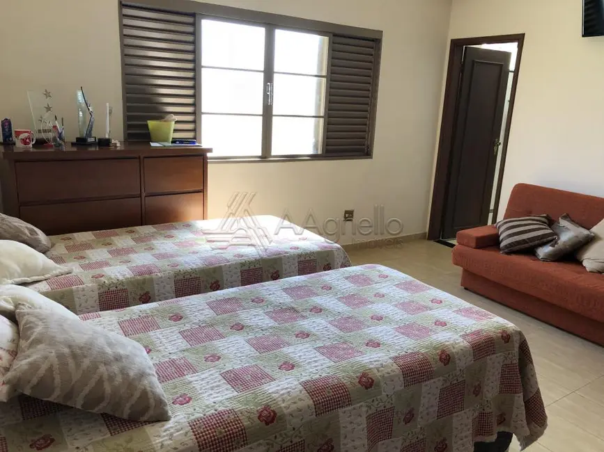 Foto 8 de Casa de Condomínio com 4 quartos à venda, 386m2 em Morada do Verde, Franca - SP