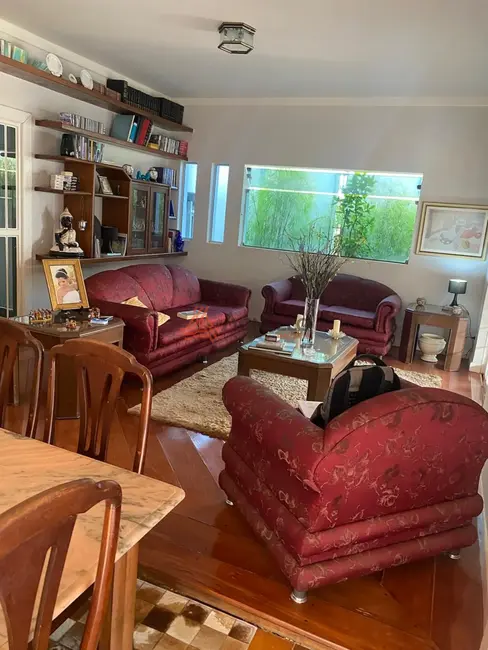 Foto 2 de Casa com 4 quartos à venda, 376m2 em Vila Champagnat, Franca - SP