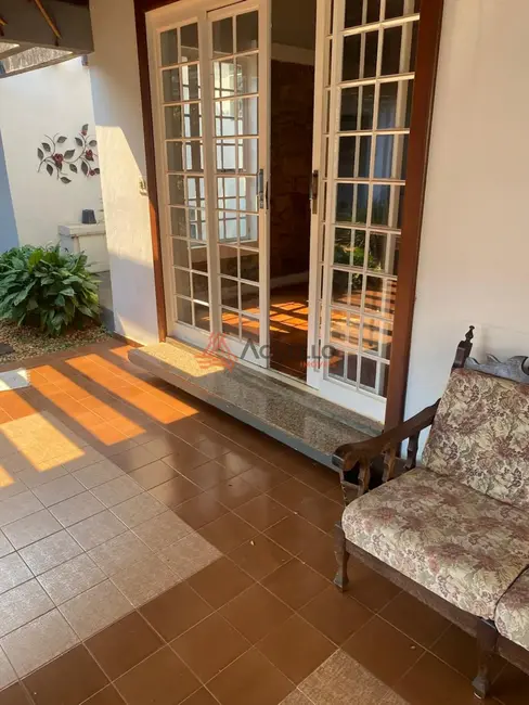 Casa com 4 quartos à venda, 376m2 em Vila Champagnat, Franca - SP - imagem 3 Foto 3 de Casa com 4 quartos à venda, 376m2 em Vila Champagnat, Franca - SP