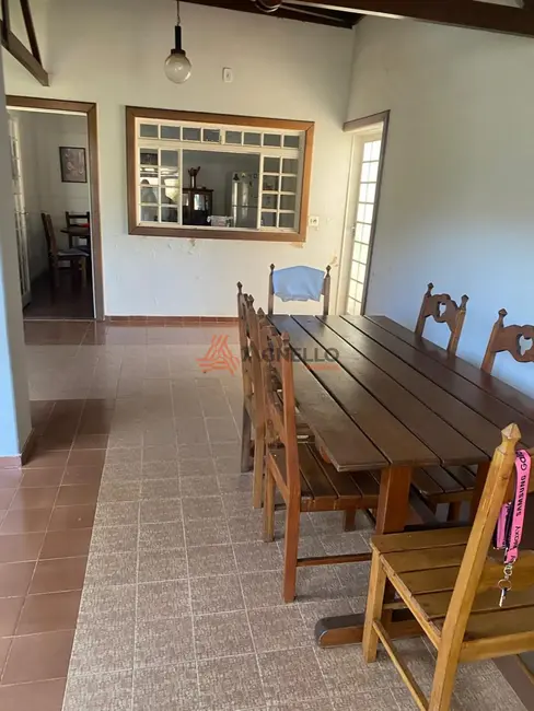 Foto 6 de Casa com 4 quartos à venda, 376m2 em Vila Champagnat, Franca - SP